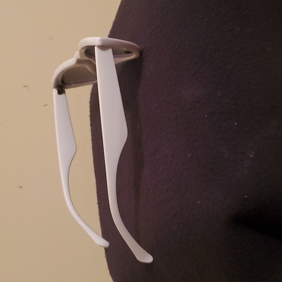 White Cat Eye Sunglasses - Picture 4 of 8